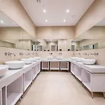 ホステル Mega Sarandë