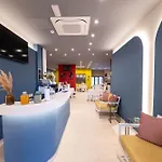 ホステル Mega Sarandë