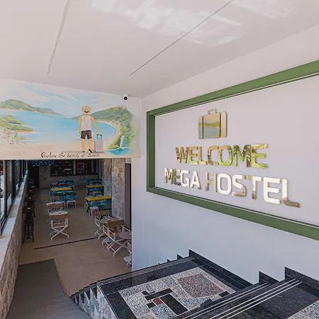 Hostel Mega *