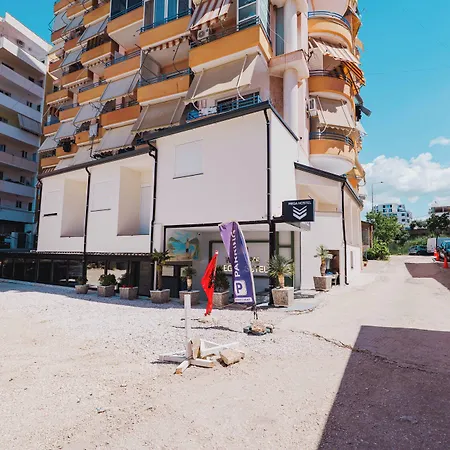 Hostel Mega Σαράντα