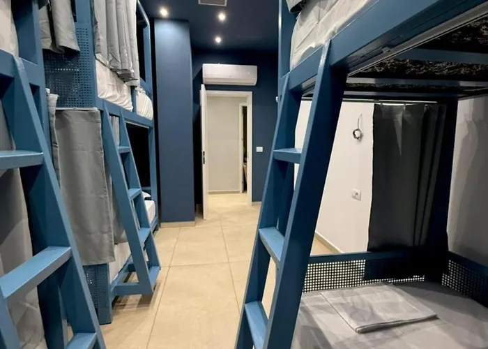 旅馆 Mega Sarandë